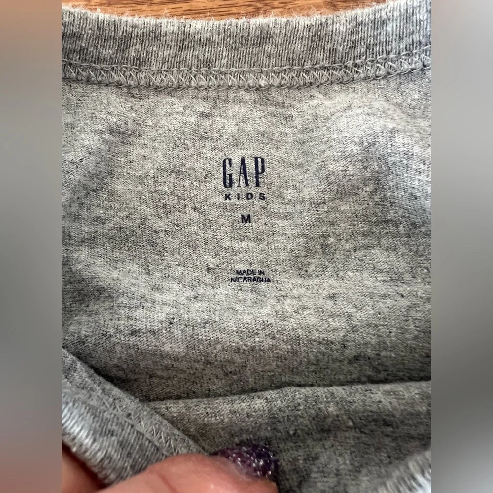 GAP Kids PEANUTS Size Medium Long Sleeve Graphic Shirt